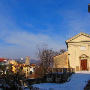 Chiesa di San Martino con la neve