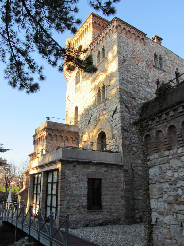 Castello Canussio - E. Gottardo