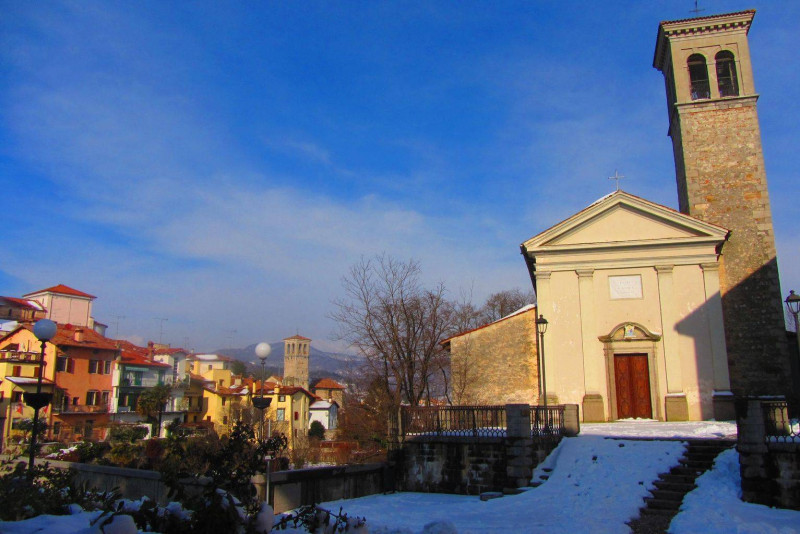 Chiesa di San Martino con la neve